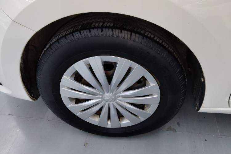 Used Volkswagen Santana 2016 1.6L Manual Fashion Edition