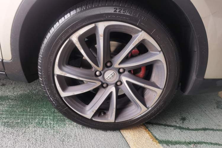 Used Geely Auto Emgrand GS 2018 Lingchao Edition 1.4T Automatic ZhenShang Smart Connectivity Model Right Front Wheel Hub