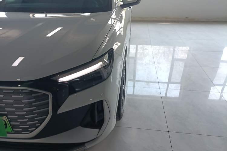 Used Audi Q4 e-tron 2022 50 e-tron quattro Visionary Edition
