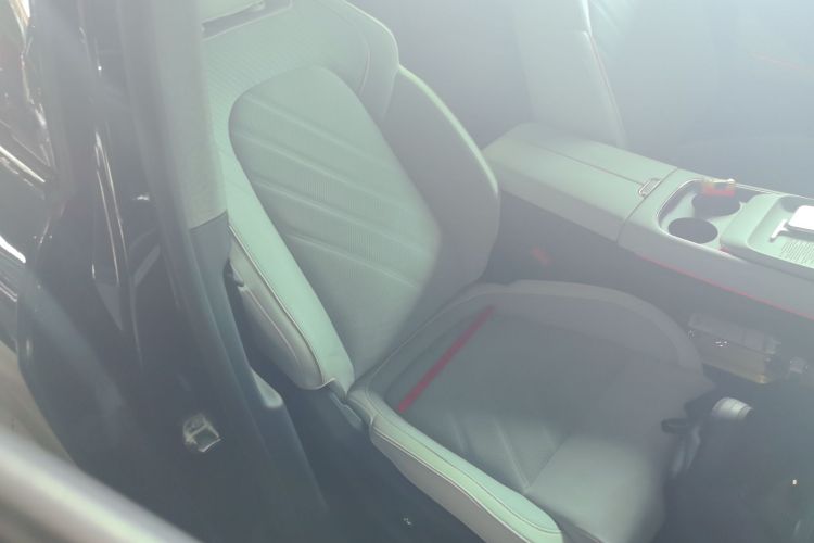 Used VOYAH FREE 2025 318 318 km Rear-Drive Touring Edition Right Front Seat