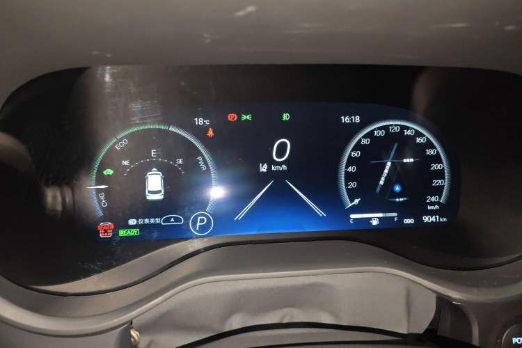 Used Toyota Granvia 2024 2.5L Hybrid Prestige PLUS Four-Wheel Drive Version Instrument Cluster