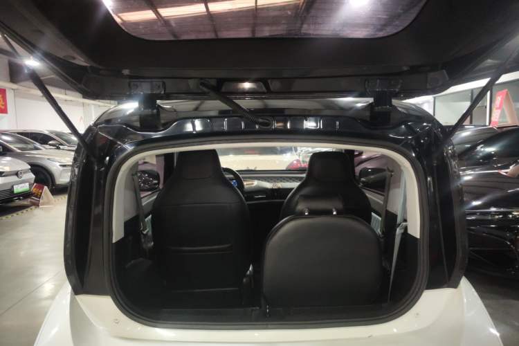 Used Baojun E300 2020 Starry Intelligence Edition Trunk
