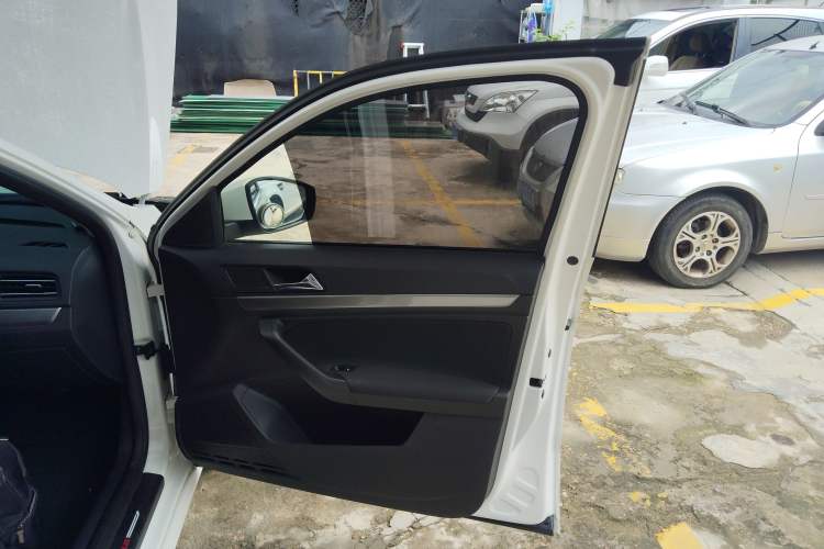 Used Volkswagen Lavida 2019 Lavida Start 1.5L Automatic Trendy Version China VI Standard