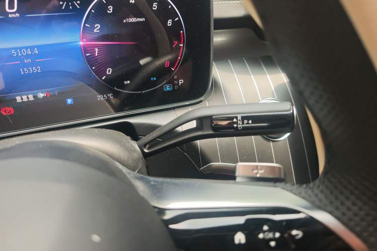 Used Mercedes-Benz C-Class 2023 Restyled C 260 L Sport Edition Gear Lever