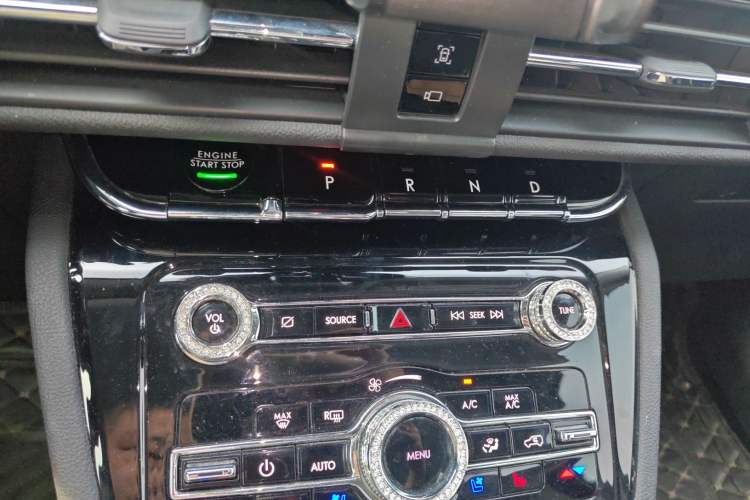 Used Lincoln Corsair 2022 2.0T Two-Wheel Drive Luxury Edition Gear Lever