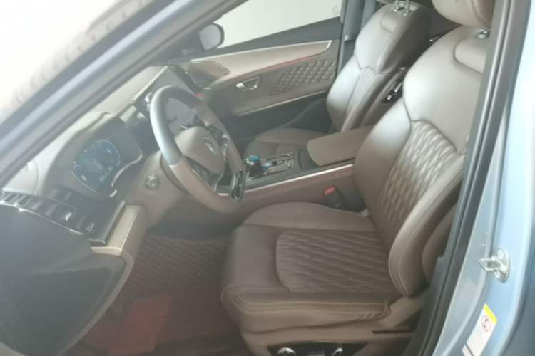 Used BYD Han 2023 EV Champion Edition 605KM Front-Drive Premium Model