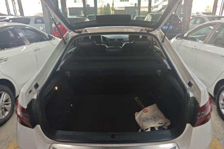 Used Skoda Superb 2016 TSI330 DSG Smart Drive Edition Trunk