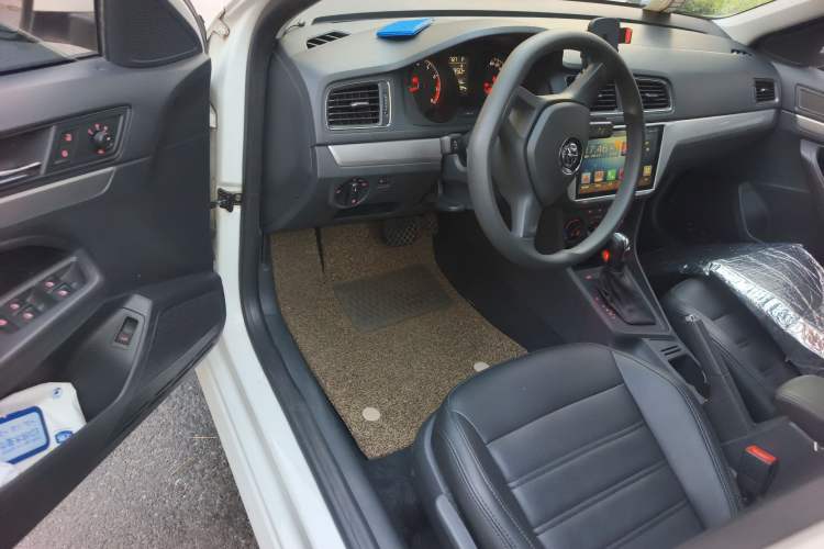 Used Volkswagen Lavida 2017 1.6L Automatic Fashion Edition