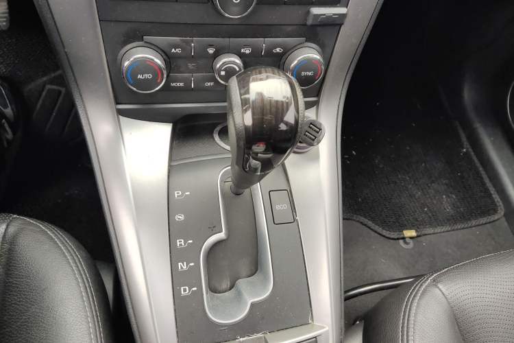 Used Chevrolet Captiva 2014 2.4L 4x4 Flagship Edition 7 Seats