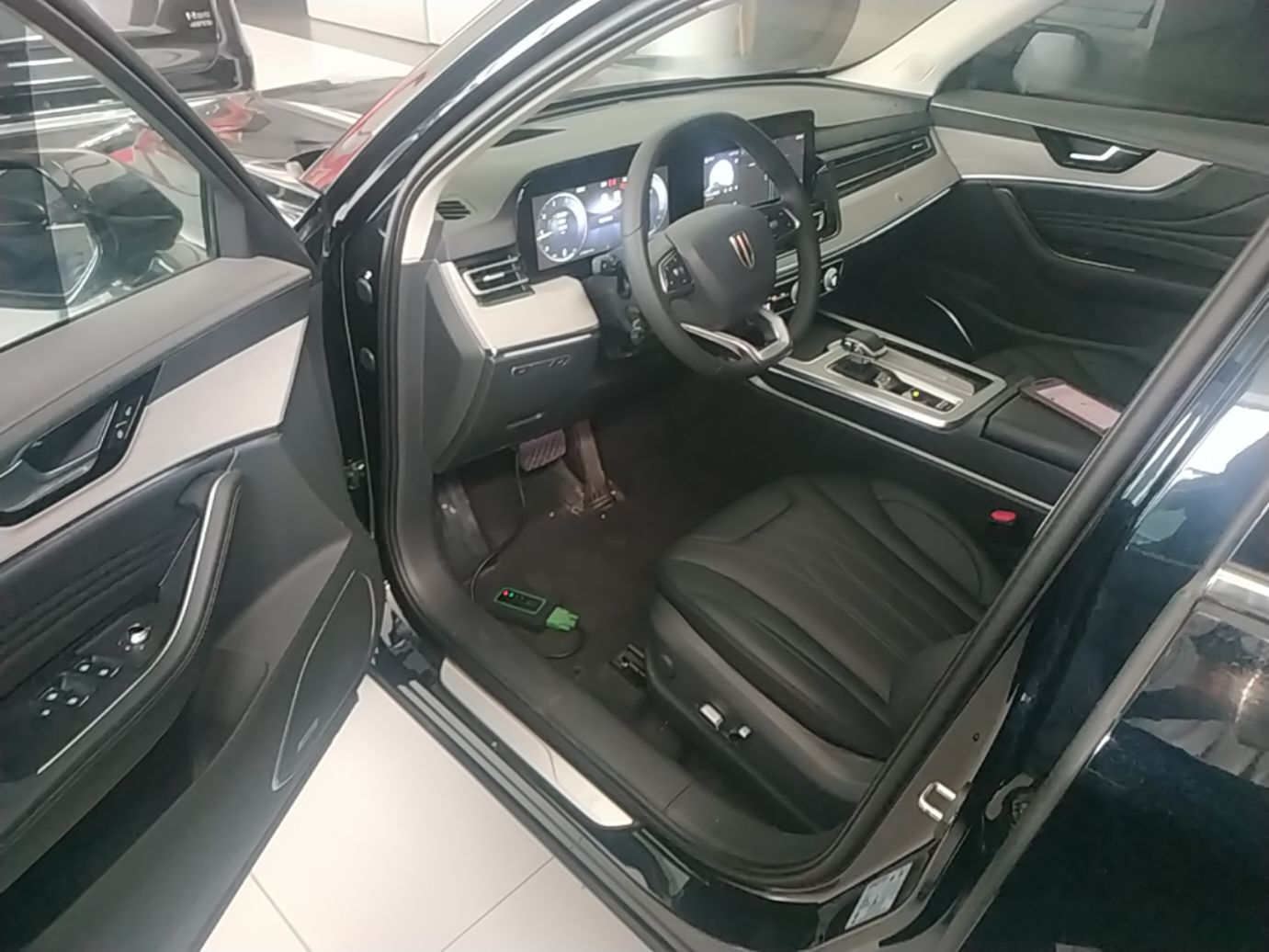 Hongqi HS5 2025 2.0T Two-Wheel Drive Flagship Pro Edition - Chinese Trim Xiang — снимка 20