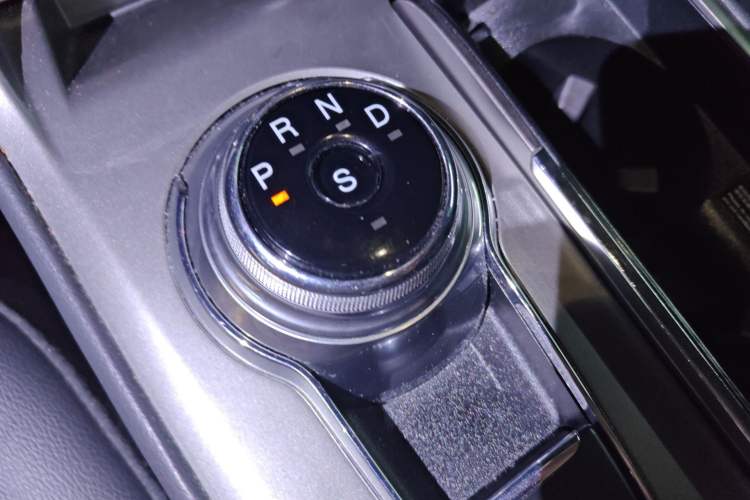 Used Ford Mondeo 2020 EcoBoost 180 Stylish Model Gear Lever