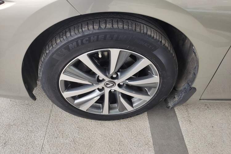 Used Lexus ES 2018 260 Excellence Edition China V Standard