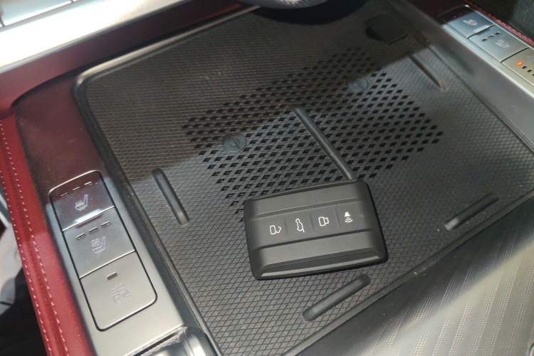 Used Tank 700 New Energy 2024 Hi4-T Extreme Edition