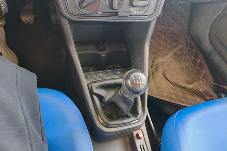 Used Jetta VA3 2019 1.5L Manual Entry-Level Version Gear Lever