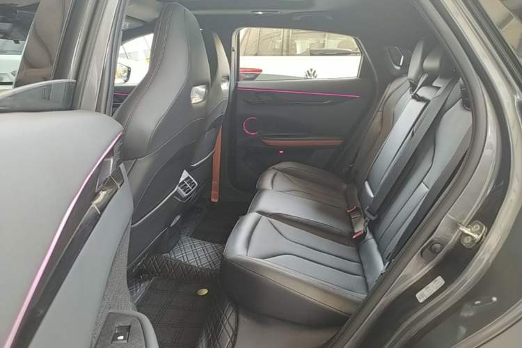 Used CHANGAN UNI-V 2023 1.5T Prestige Model