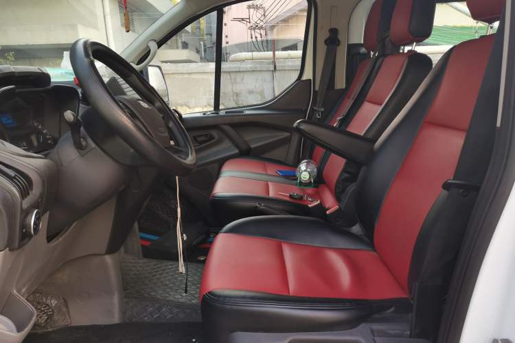 Used Ford Transit 2020 2.0T Diesel Multi-Function Commercial Vehicle Mid-Axle Low-Roof Lift-Up Tailgate China VI Standard