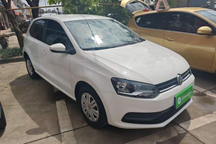 Used Volkswagen Polo 2018 1.5L Automatic Advanced Driving Model Front Right 45 Deg