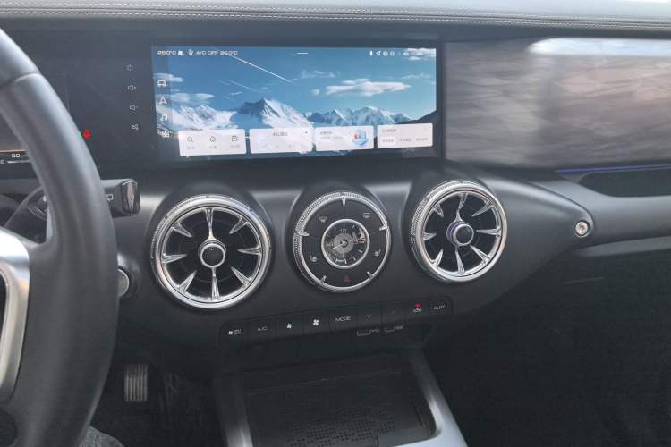 Used Tank 300 2024 2.0T Challenger Audio And AC Panel