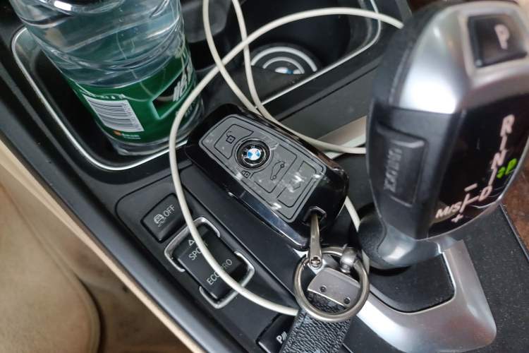 Used BMW 3 Series 2013 320Li Fashion Model
