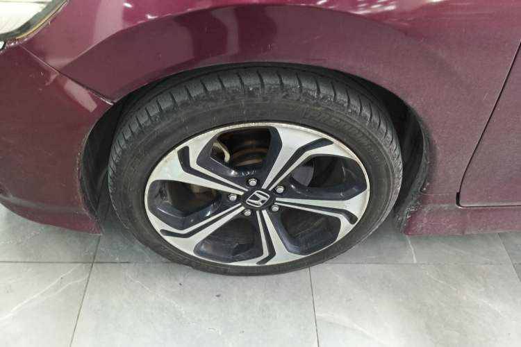 Used Honda Jade 2017 210 TURBO CVT Luxury Edition 5 Seats
