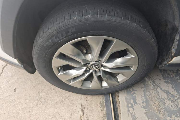 Used Toyota Wildlander 2021 Dual-Motor 2.5L E-CVT Four-Wheel Drive Luxury Edition Left Front Wheel Hub