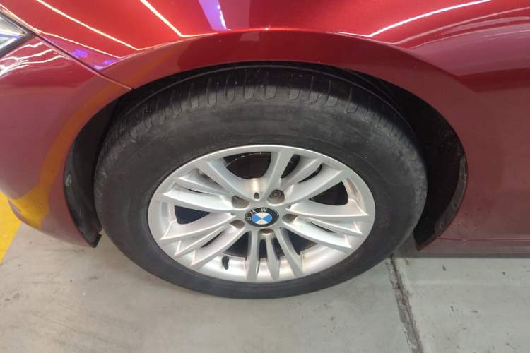 Used BMW 3 Series 2015 320Li Luxury Edition Fashion Model
