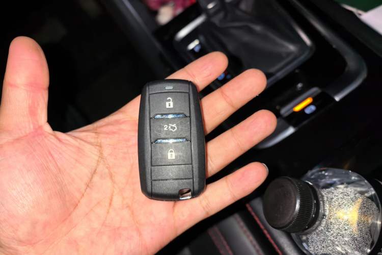 Used CHANGAN Eado 2019 Blue Whale Edition 280T GDI DCT High-Speed Model Vehicle Key