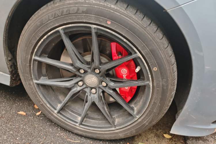 Used Buick Regal 2019 GS 28T Prestige Model China VI Standard Right Front Wheel Hub