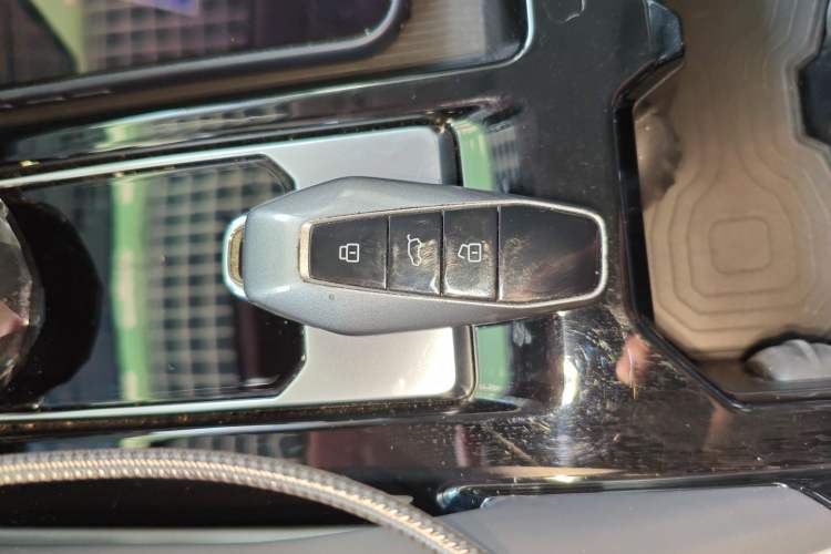 Used iCAR 03 2024 501km Four-wheel Drive Long-range Intelligent Driving Edition