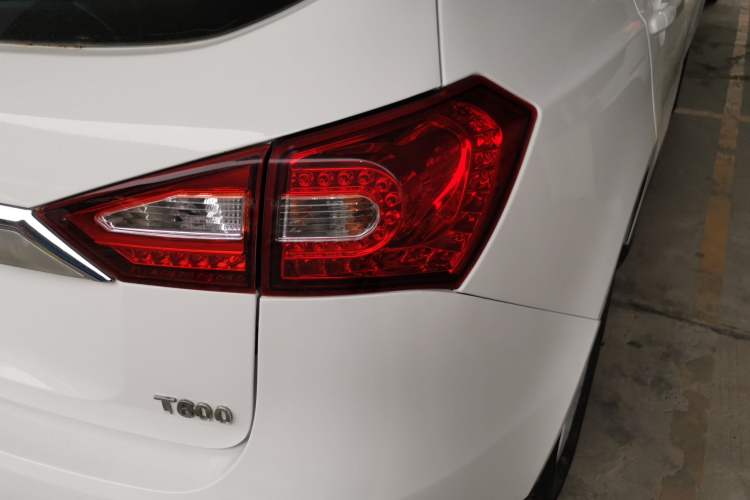 Used Zotye T600 2016 1.5T Manual Elite Edition Right Rear Taillight