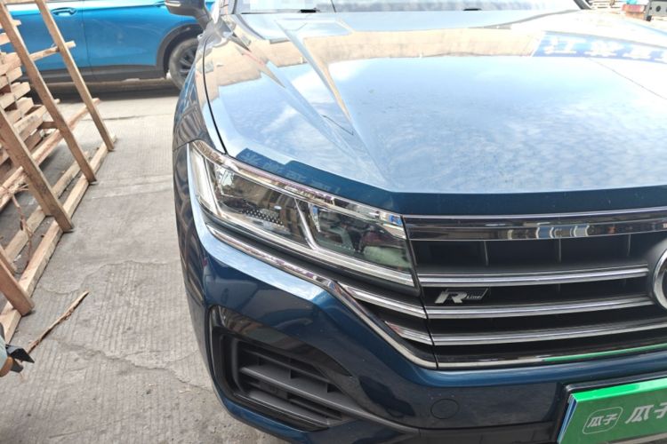 Used Volkswagen Touareg 2020 2.0 TSI RuiShang Edition China VI Standard Right Front Headlight