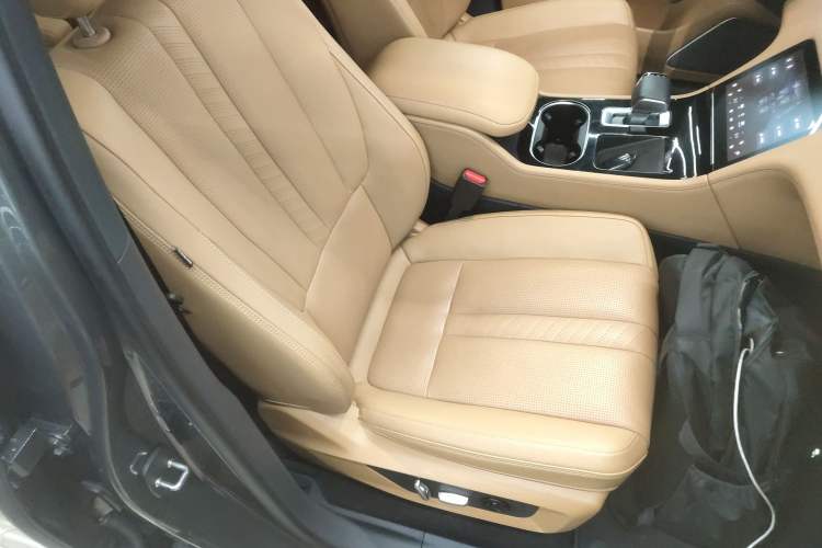 Used Li Auto ONE 2020 Extended-Range 6-Seater Version
