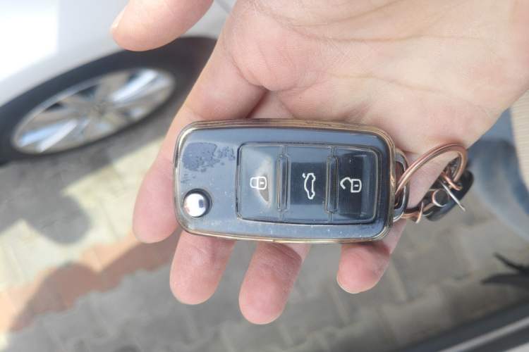 Used Volkswagen Polo 2014 1.6L Automatic Comfort Edition Vehicle Key