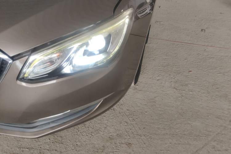 Used Buick GT 2017 15N Automatic Elite Version Left Front Headlight