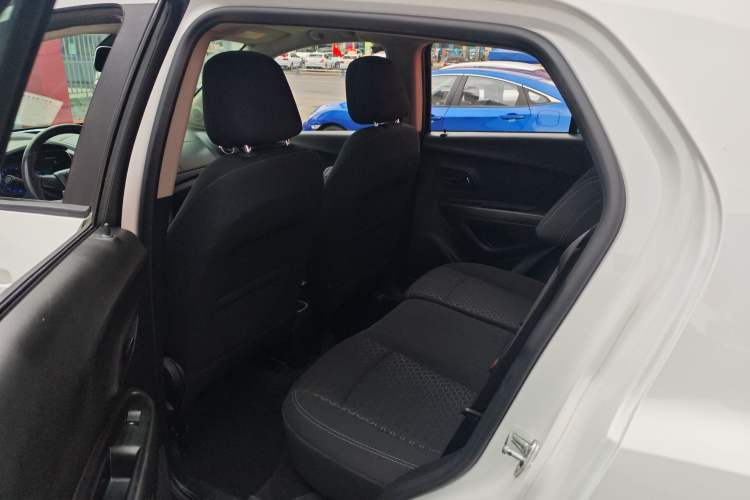 Used Chevrolet Trax 2016 1.4T Automatic Two-Wheel Drive Comfort Version with Sunroof