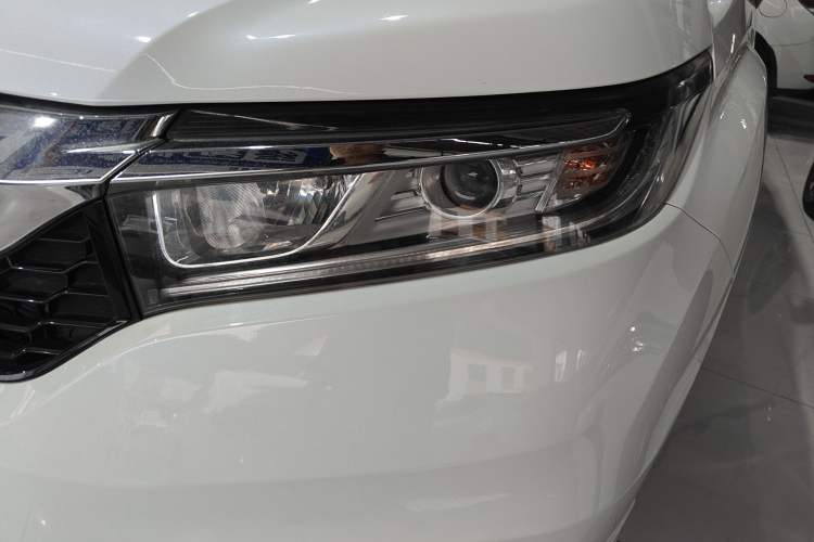 Used Honda Avancier 2017 240TURBO Two-Wheel Drive Comfort Version