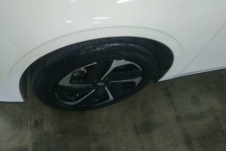 Used Geely Galaxy L6 2023 125km PLUS