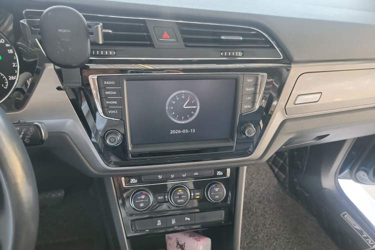 Used Volkswagen Touran 2018 Volkswagen Touran L 280TSI DSG Boundary Edition 7 Seats China V Emission Standard