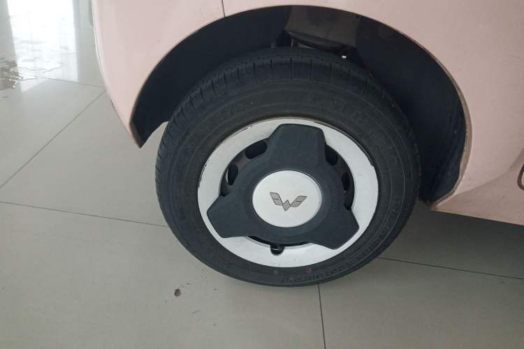 Used Wuling Hongguang MINIEV 2021 Macaron Fashion Model Lithium Iron Phosphate
