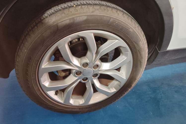 Used Land Rover Discovery Sport 2015 2.0T SE
