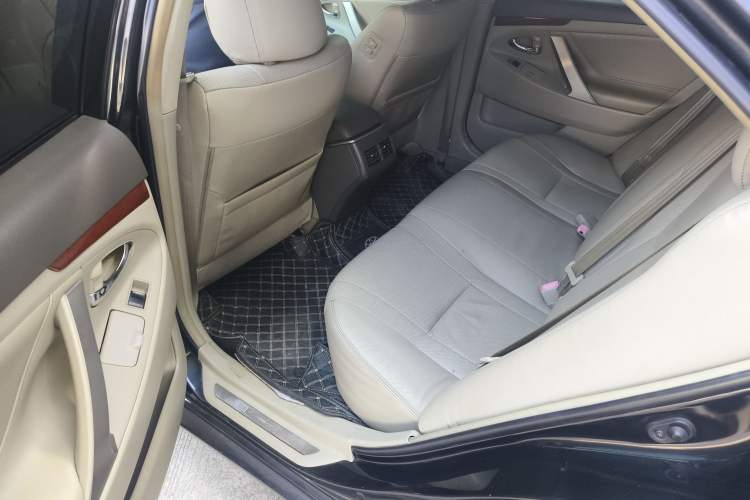 Used Toyota Camry 2013 200G Classic Luxury Edition