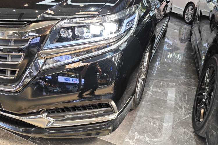 Used Honda Elysion 2019 2.0L Hybrid Luxury Edition