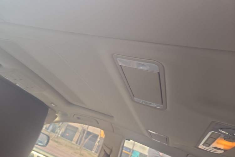 Used Volkswagen Phaeton 2012 3.0L Business Edition Headliner