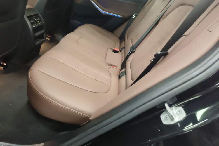 Used BMW X5 2022 xDrive30i M Sport Package Left Rear Seat