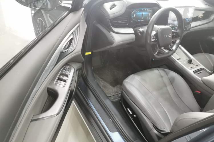 Used BYD Seal 2024 HONOR Edition DM-i 1.5L 121km Luxury Model Driver Seat