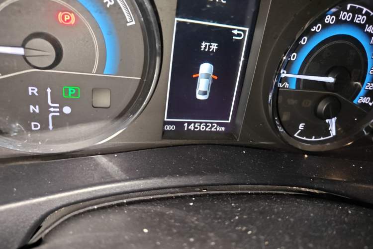 Used Toyota Levin 2017 Revised Dual-Engine 1.8H GS E-CVT Elite Sunroof Version China VI Standard