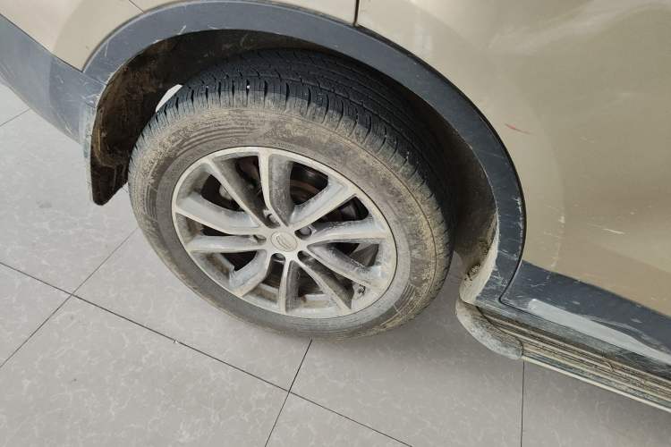 Used Geely Auto Emgrand X7 Sport 2018 1.8TD Automatic Two-Wheel Drive Smart Connect 4G Internet Edition