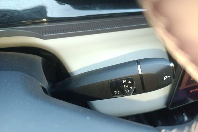 Used Mazda EZ-60 2025 Model Range-Extended 200 Max
