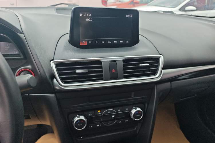 Used Mazda 3 Axela 2017 Sedan 2.0L Automatic Prestige Model China V Standard Audio And AC Panel