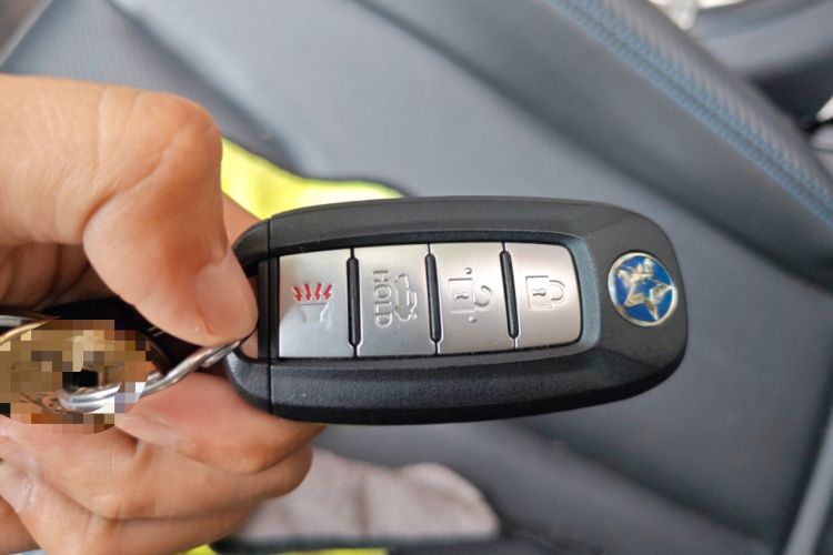 Used Venucia D60EV 2022 Standard Range Smart Drive Version Vehicle Key